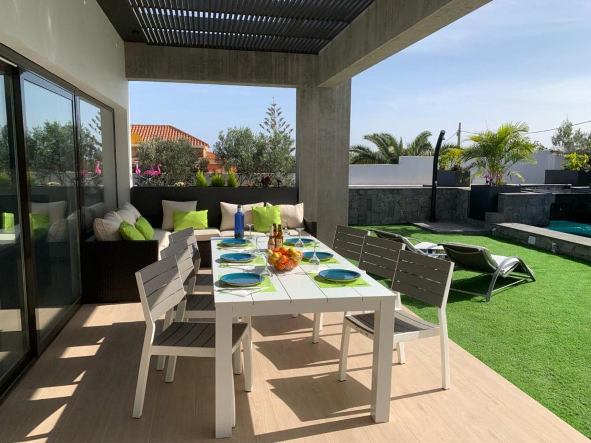 Villa Laian Triquivijate Exterior foto